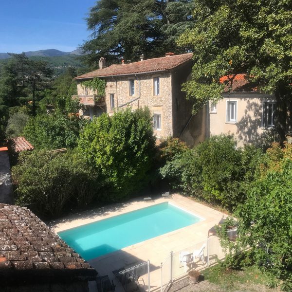 airbnb-piscine-levigan